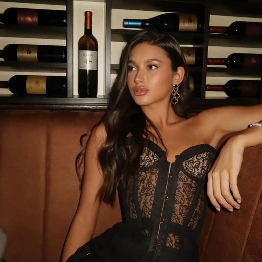 Elegante top tipo corsé